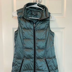 Green long puffer vest